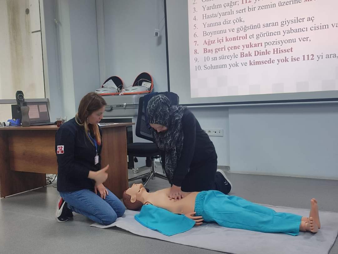 Personellerimize “Uygulamalı İlk Yardım Eğitimi” Verilmeye Devam Ediliyor.