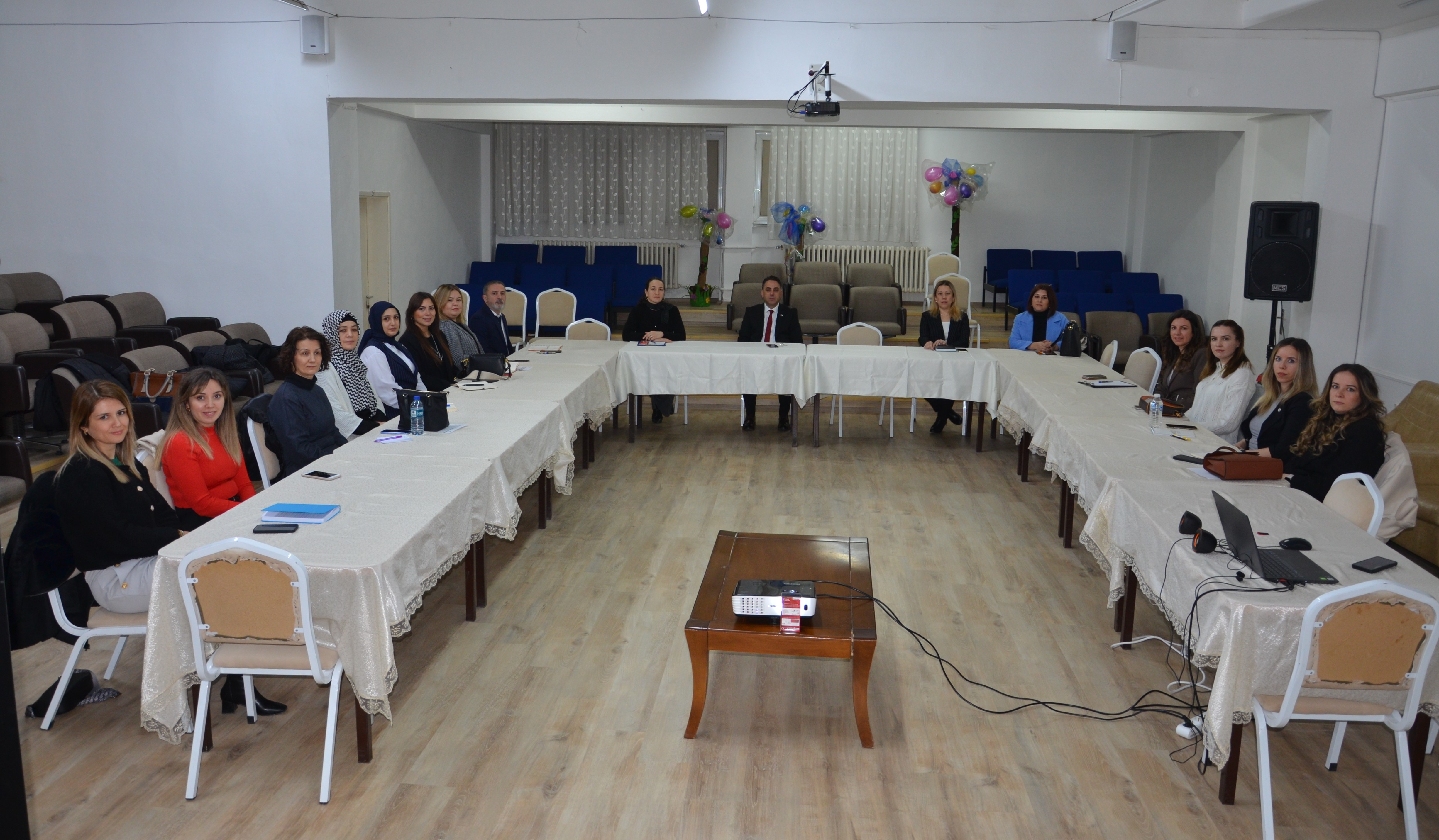 Edirne’de faaliyet gösteren Özel Kreş ve Gündüz Bakımevlerine yönelik değerlendirme toplantısı gerçekleştirildi.