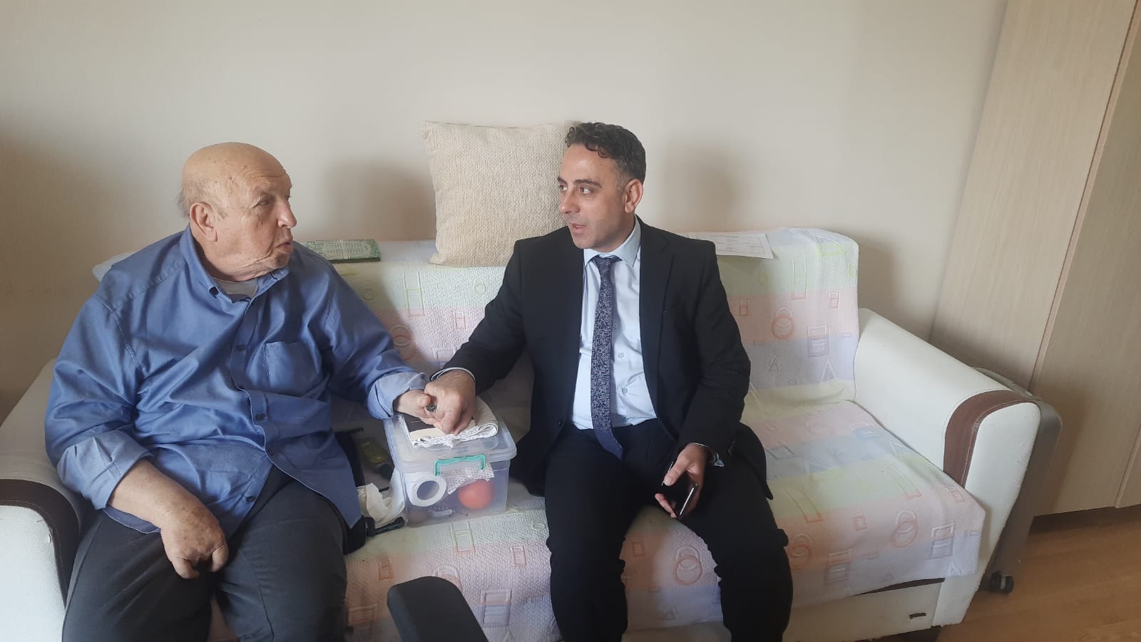 İl Müdürü Harun TOHUMCU’ dan Huzurevlerinde kalan yaşlılara ziyaret.