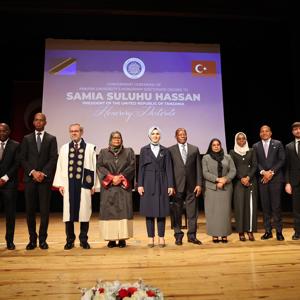 Aile ve Sosyal Hizmetler Bakanımız Göktaş, Tanzanya Cumhurbaşkanı Hassan'a fahri doktora tevcih törenine katıldı - fotoğraf 2