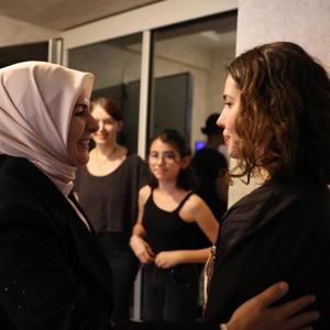 Aile ve Sosyal Hizmetler Bakanımız Göktaş'tan şehit kızına sürpriz ziyaret - fotoğraf 4
