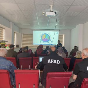 İncinebilir Gruplara ve Bakım Verenlerine Yönelik Afet Farkındalık Eğitim Programı Devam Ediyor - fotoğraf 5