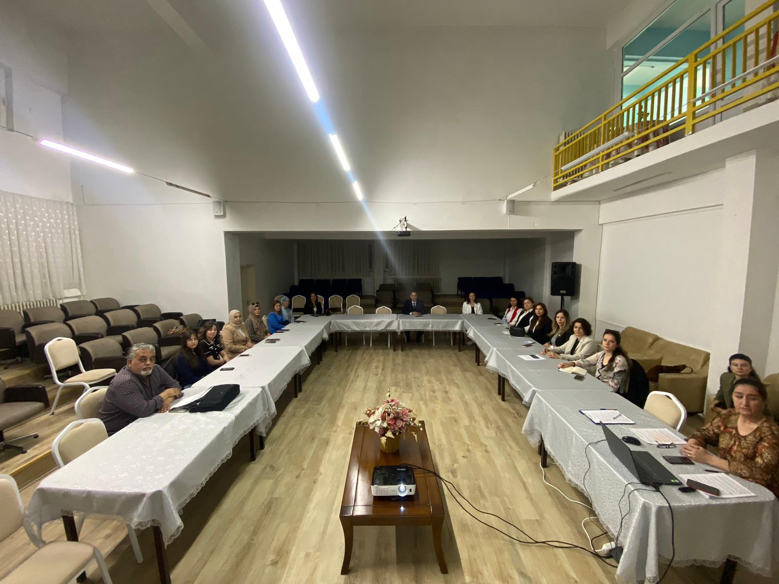 Edirne İlinde hizmet veren Kreş ve Gündüz Bakımevleri Personeline yönelik Hizmet İçi Eğitim gerçekleştirildi.