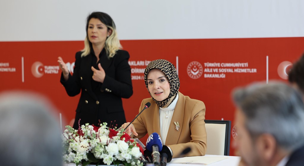 Aile ve Sosyal Hizmetler Bakanımız Göktaş, Engelli Hakları İzleme ve Değerlendirme Kurulu Toplantısı'na Katıldı