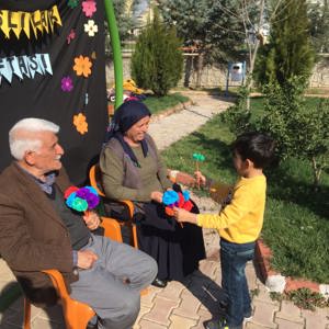 ÇOCUKLARIMIZLA YAŞLILARIMIZI BULUŞTURDUK - fotoğraf 6
