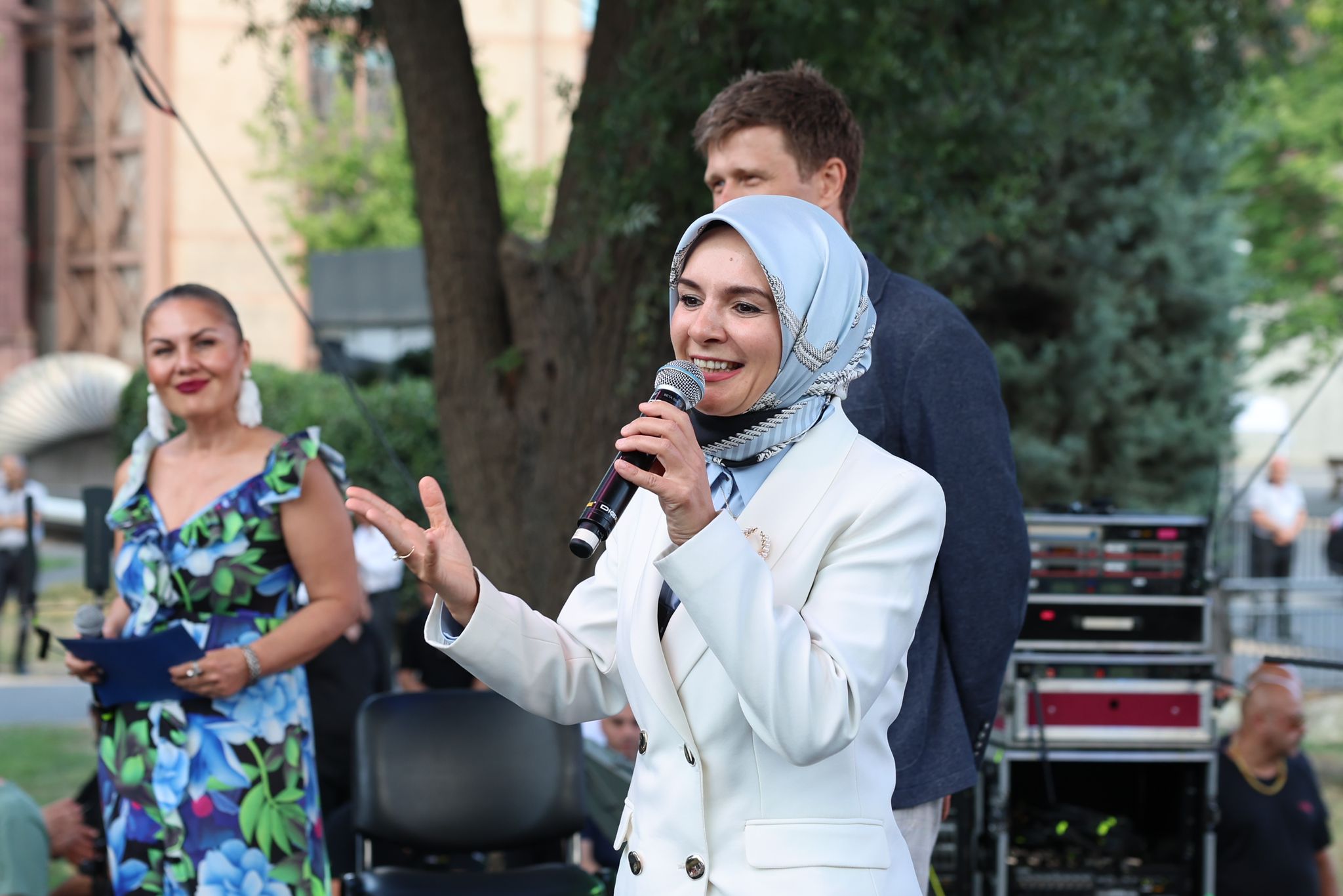 Bakanımız Mahinur Özdemir Göktaş "Gurbet Kuşu Festivali"ne Katıldı