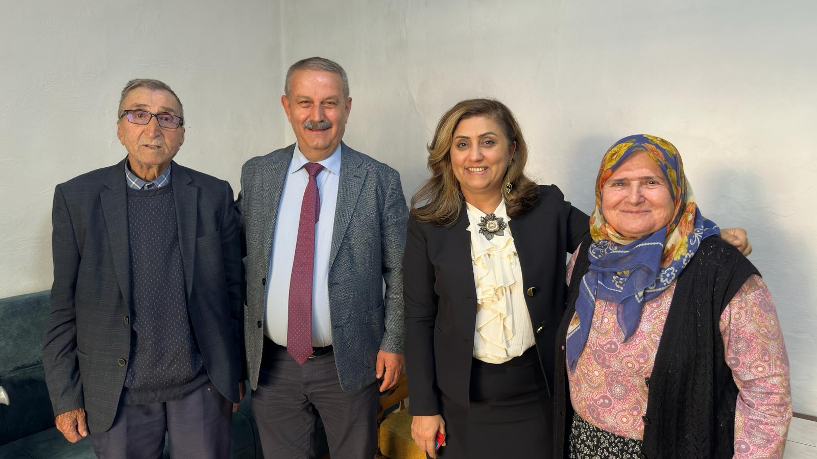 BAYANA Ailesine Hane Ziyareti