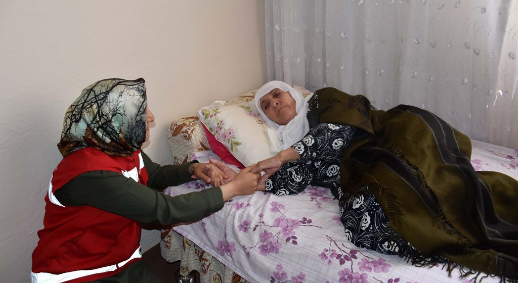Minister of Family and Social Services Göktaş: “Currently, 555.000 citizens benefit from Home Care Allowance”