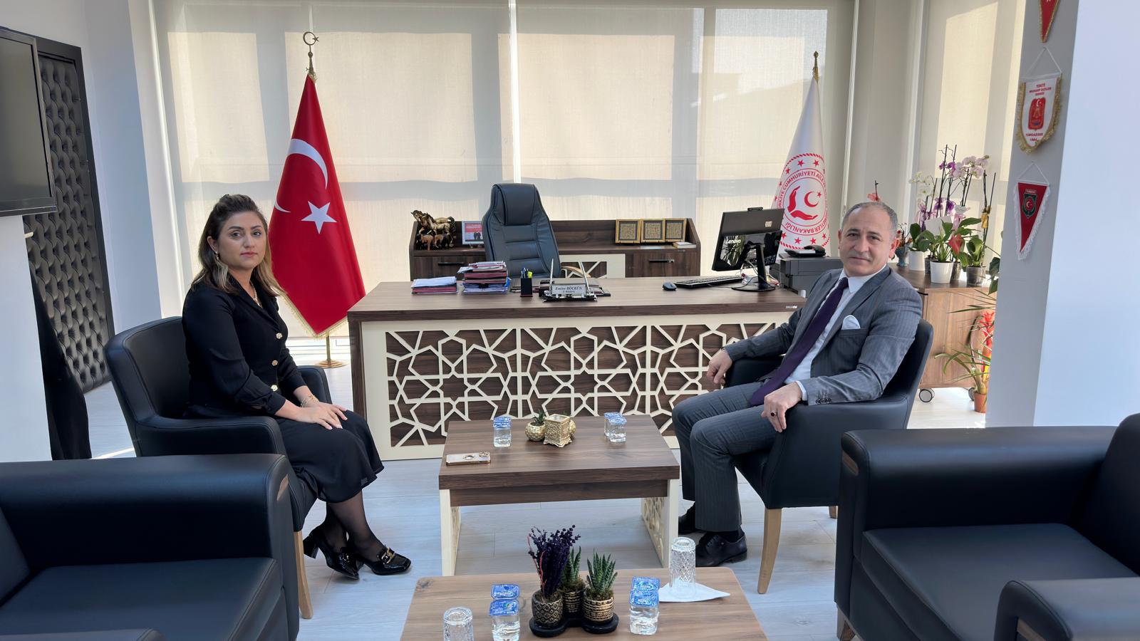 Balıkesir Denetimli Serbestlik Müdürü Sayın Tuncay BAKIR; İl Müdürümüz Emine BÖÇKÜN'e Ziyaret Gerçekleştirdi