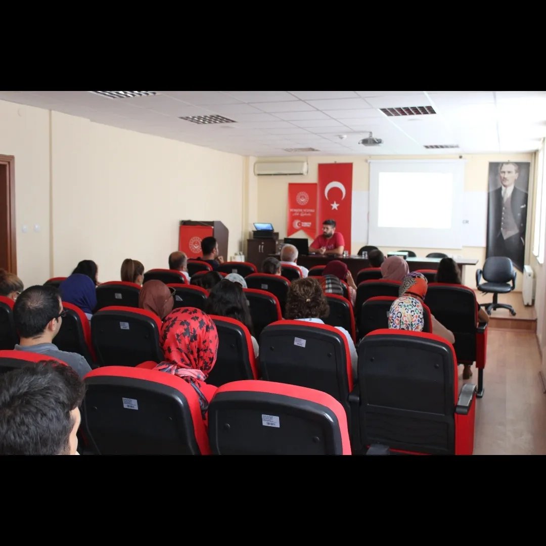  Ailenin İşlevselliği Konulu Söyleşi Gerçekleştirildi