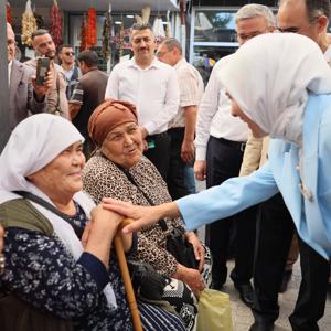 Aile ve Sosyal Hizmetler Bakanımız Göktaş, Alevi vatandaşlarla bir araya geldi, aşure dağıttı - fotoğraf 15