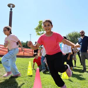 Bakanımız Mahinur Özdemir Göktaş Filistinli çocuklarla bir araya geldi   - fotoğraf 6