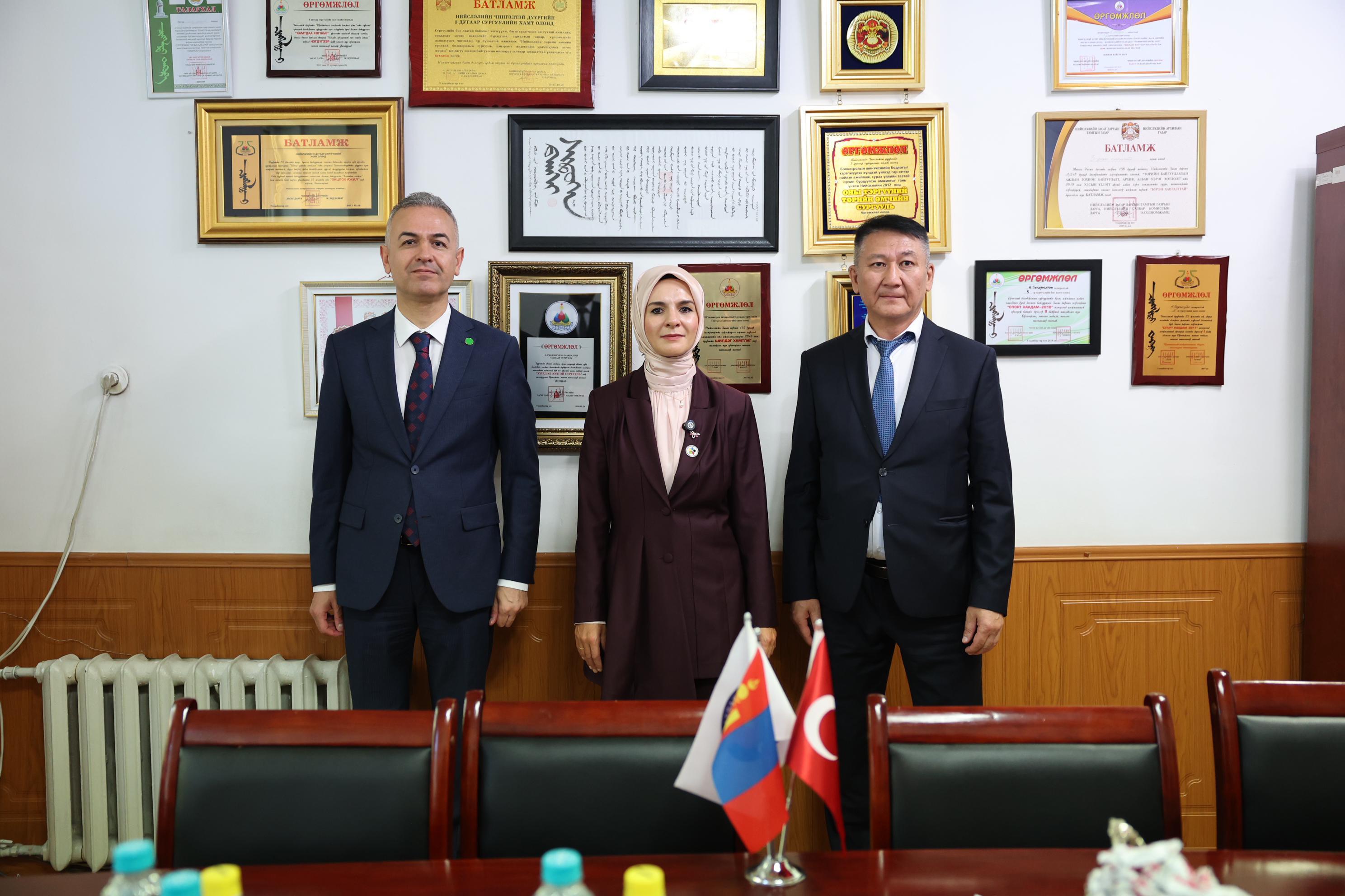 Bakanımız Mahinur Özdemir Göktaş: “Kadına yönelik şiddetle ilgili kapsamlı bir saha araştırması başlatıyoruz”