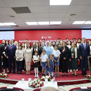  Bakanımız Göktaş: "Bugün yapacağımız atamalarla birlikte 50 bin 630 şehit ve gazi yakınlarımızın, gazilerimizin kamuda istihdamını sağladık" - fotoğraf 6