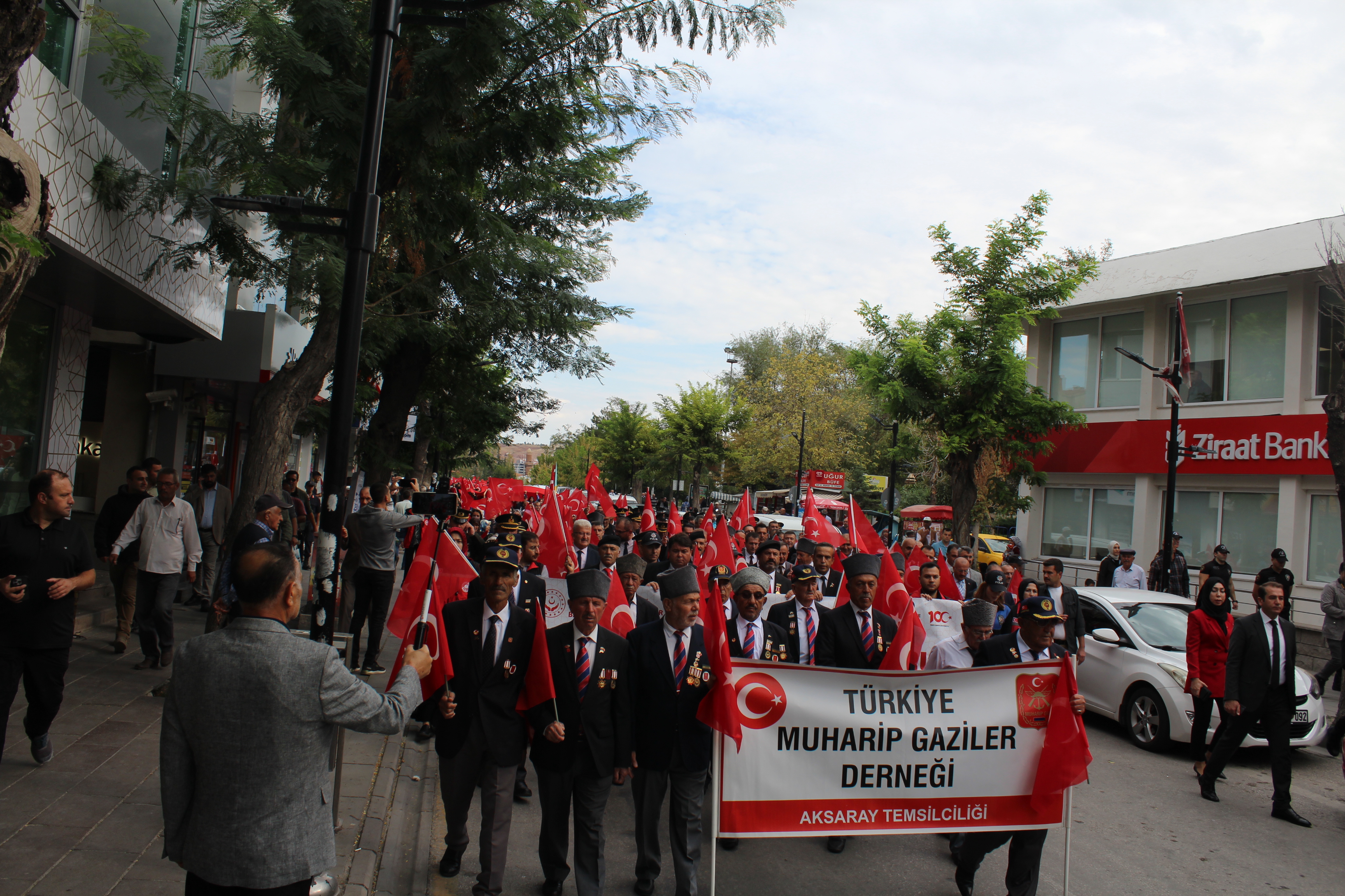 19 EYLÜL GAZİLER GÜNÜ " KAHRAMANLARLA YÜRÜYORUZ " ETKİNLİĞİ DÜZENLENDİ.