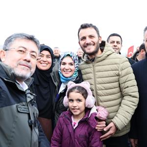 Bakanımız Mahinur Özdemir Göktaş, Milli Ağaçlandırma Günü’nde Gazze Hatıra Ormanı’na Fidan Dikti - fotoğraf 12