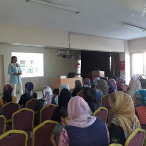 “Mutlu Ailem Sosyal Refah Projesi”  Kapsamında Düzenlenen “Çocuk Gelişimi ve Psikolojisi” Konulu Eğitimimiz - fotoğraf 2