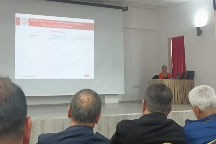 Lapseki İlçesinde Görev Yapan Muhtarlara Kadına Yönelik Şiddetle ve Erken Yaşta, Zorla Evlilikle Mücadele Eğitimi