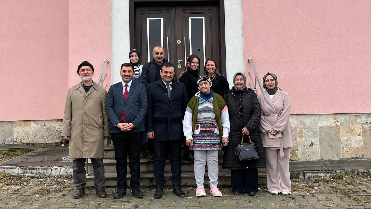 Genel Müdür Yardımcımız Sn Samiye Korkmaz Huzurevimizde kalan Çınarlarımızı ziyareti