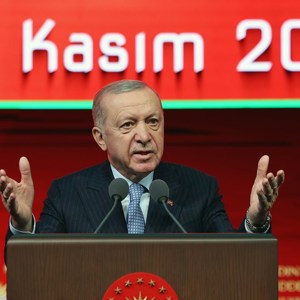Cumhurbaşkanı Erdoğan ve Aile ve Sosyal Hizmetler Bakanımız Göktaş, "Kadına Yönelik Şiddete Karşı Uluslararası Mücadele Günü" programına katıldı - fotoğraf 1