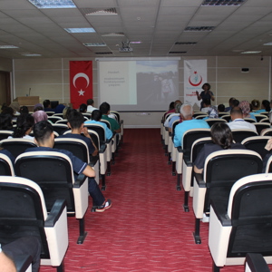 Güney Adına Kalkınma Programı Kapsamında Düzenlenen “Geriatri, Yaşlı ve Engelli Bireylerle Etkili İletişim Kurma Yöntemleri” Konulu Eğitim - fotoğraf 9