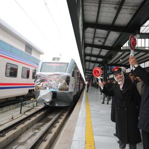 "Turistik Tuz Ekspresi Engelleri Kaldırmak İçin Sefere Çıkıyor Projesi" treni, Ankara'dan uğurlandı - fotoğraf 4