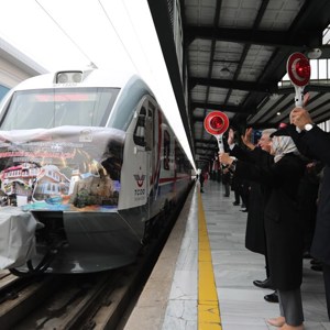 "Turistik Tuz Ekspresi Engelleri Kaldırmak İçin Sefere Çıkıyor Projesi" treni, Ankara'dan uğurlandı - fotoğraf 2