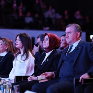 Aile ve Sosyal Hizmetler Bakanımız Göktaş "Halkbank Gençİz Zirvesi"nde konuştu - fotoğraf 5