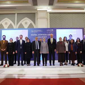 Aile ve Sosyal Hizmetler Bakanımız Göktaş, "Dijital Bağımlılık ve Aile Çalıştayı Rapor Sonuçları"nı paylaştı - fotoğraf 3