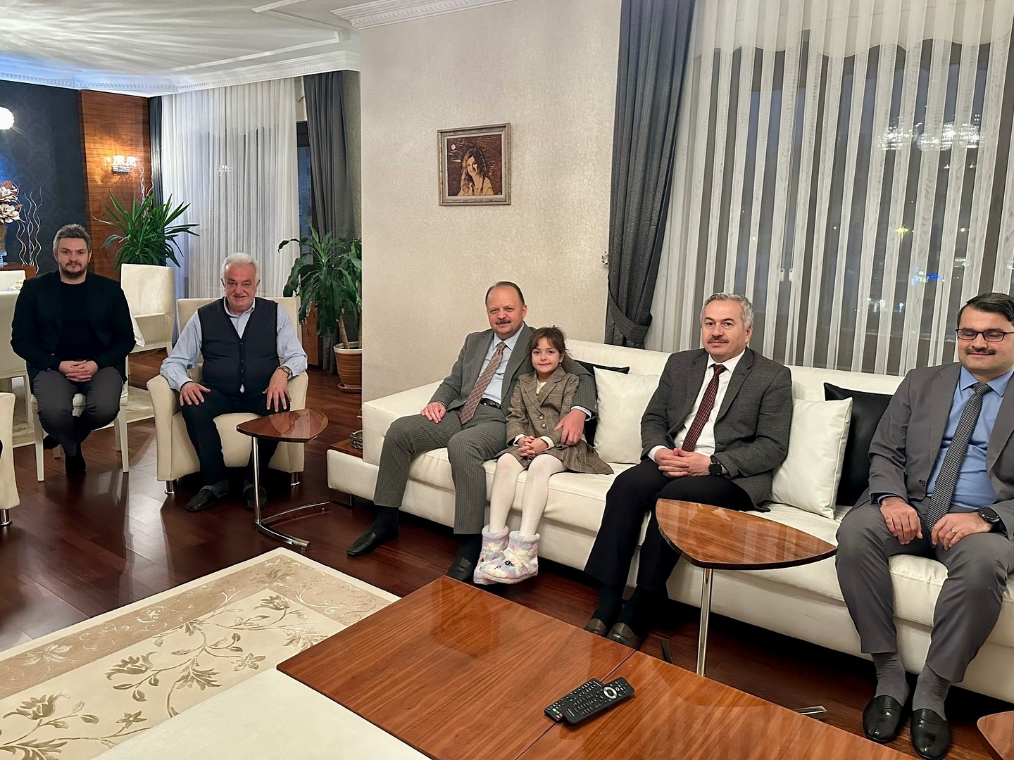 Valimiz Sayın Meftun Dallı'dan Koruyucu Ailemize Ziyaret