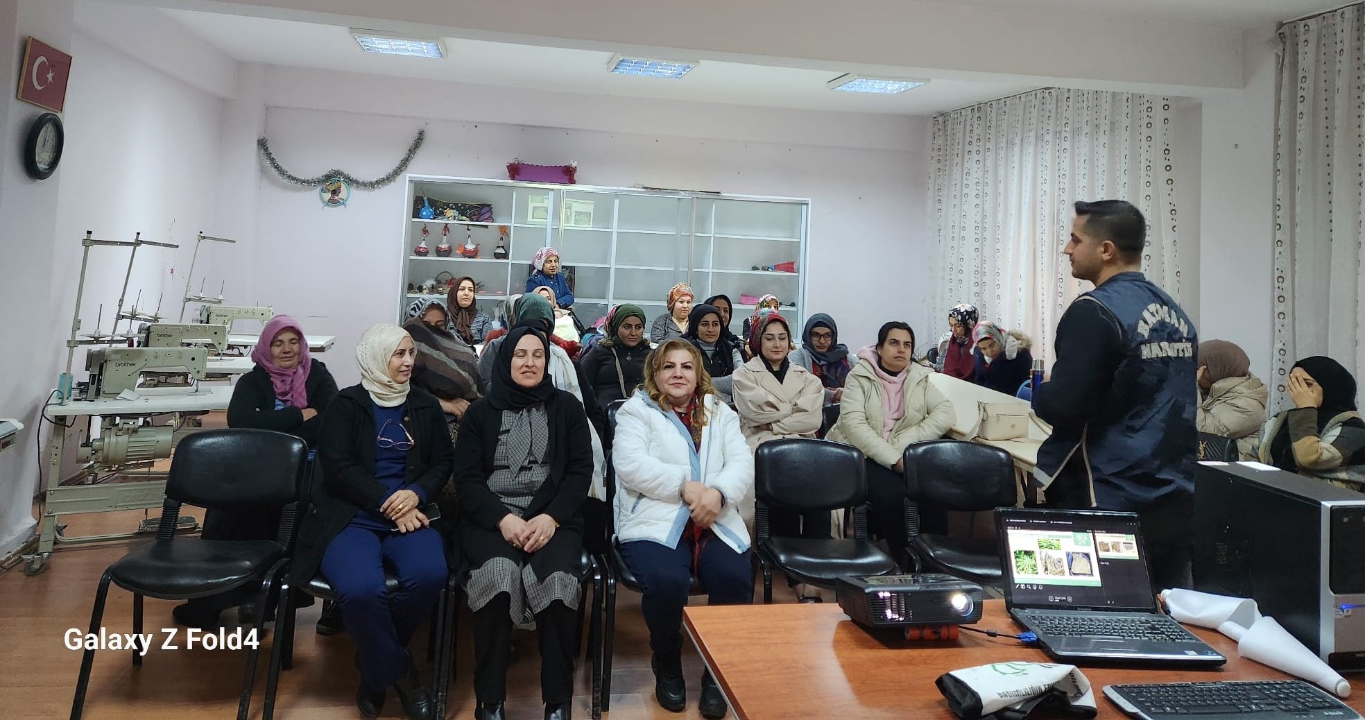 "En İyi Narkotik Polisi;Anne" Projesi 