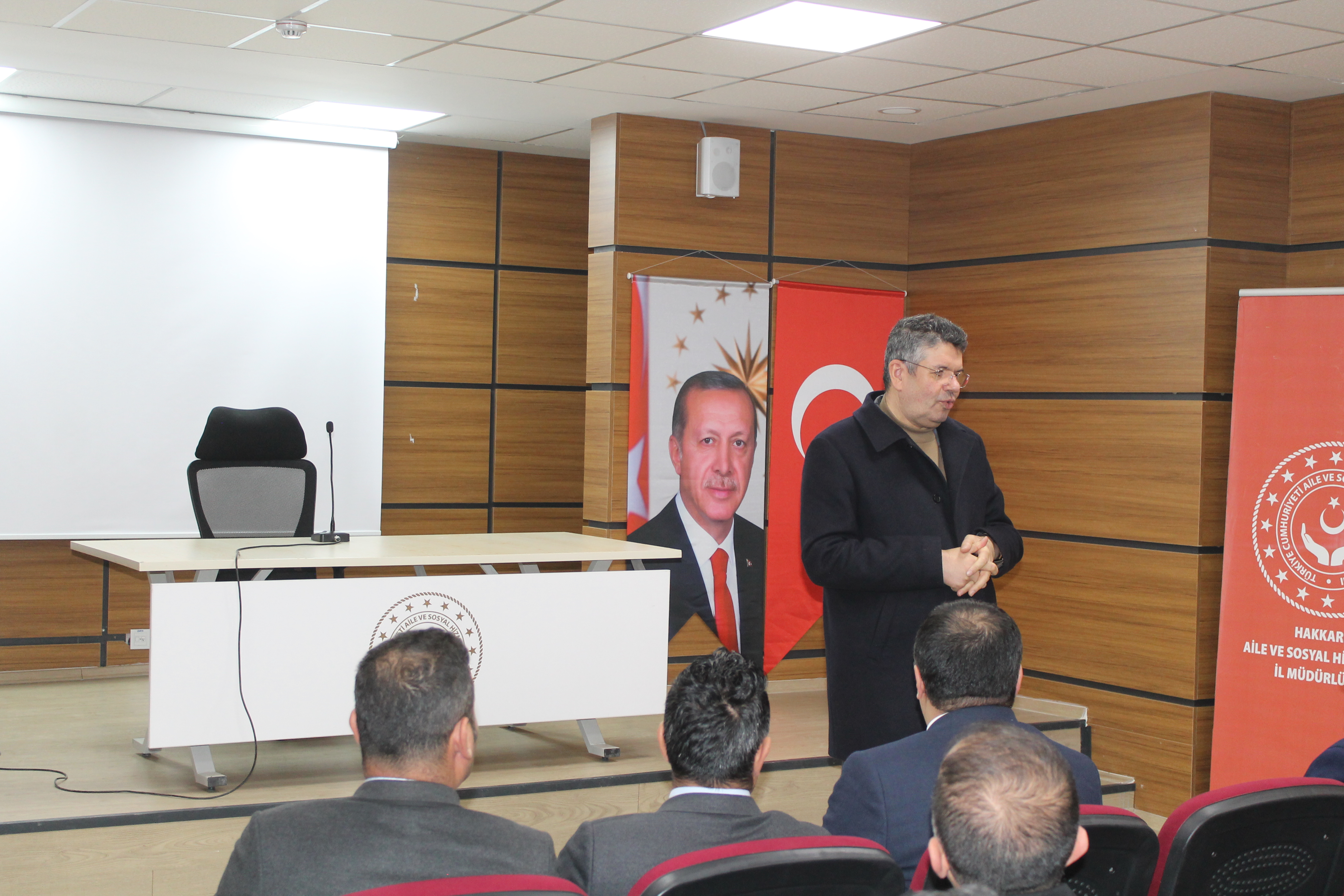 Eğitimci ve Yazar Alişan KAPAKLIKAYA, İl Müdürlüğümüzde Seminer Verdi