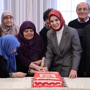 Bakanımız Göktaş, Meliha Ercan ve Asım Cengiz Huzurevi Yaşlı Bakım ve Rehabilitasyon Merkezlerinin Açılışını Yaptı - fotoğraf 5