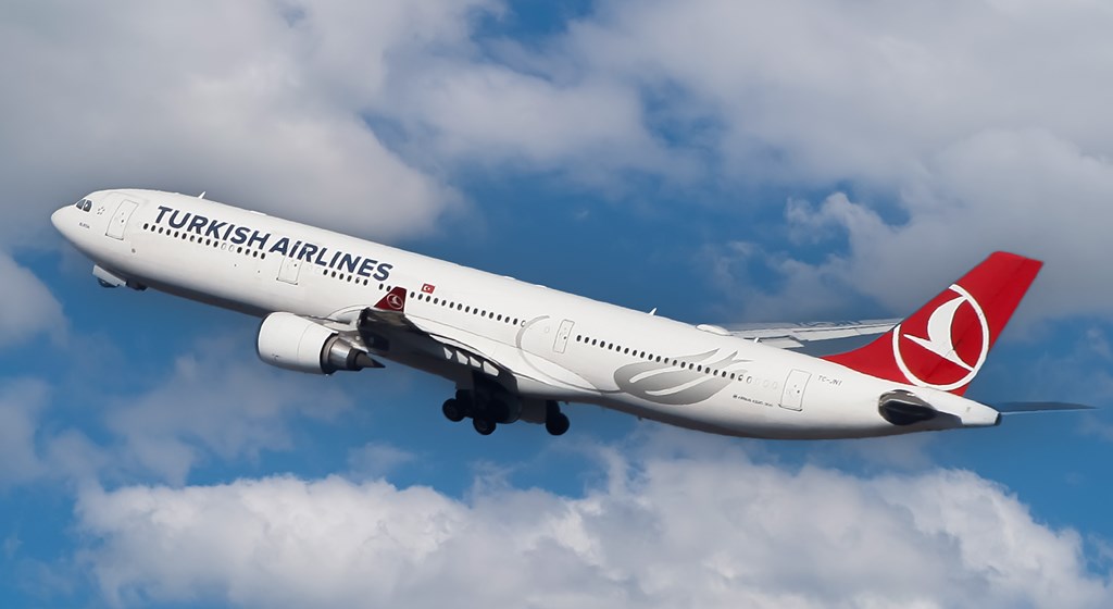 Bakanımız Göktaş, “2025 Aile Yılı boyunca aileler THY ile yüzde 15 indirimli uçacak”