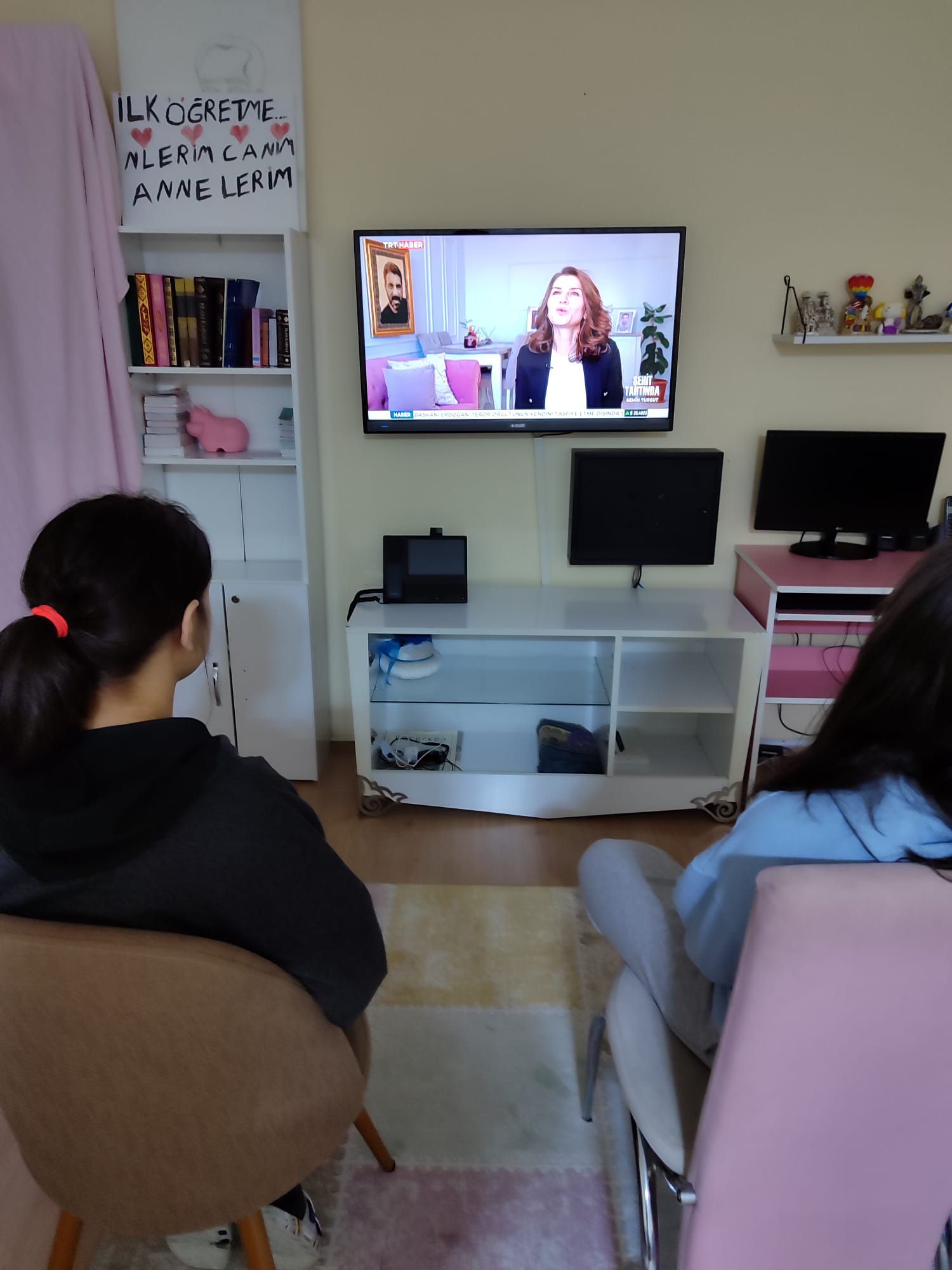 Müdürlüğümüze bağlı çocuk evlerinde kalmakta olan çocuklarımıza Milli ve Manevi değerlerimiz hakkında bilgilendirme yapılmıştır