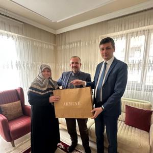 Evliliklerinin 35. Yılını Tamamlayan  Çift Ziyaret Edildi. - fotoğraf 4