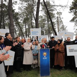 Bakanımız Göktaş, Dünya Kadınlar Günü'nde İstanbul'daki fidan dikim etkinliğine katıldı - fotoğraf 3