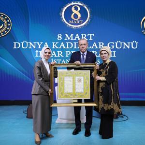 Cumhurbaşkanı Erdoğan ve Bakanımız Göktaş 8 Mart Dünya Kadınlar Günü İftar Programı'na Katıldı - fotoğraf 1