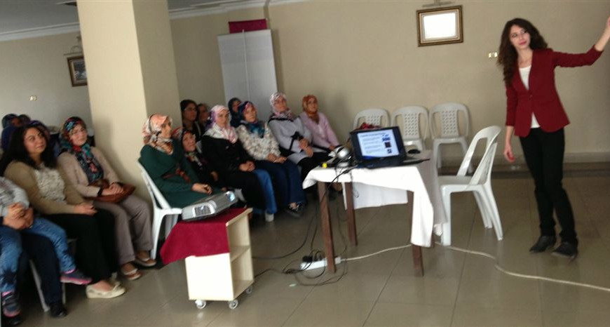 Balıkesir'de öğrenci velilerine yönelik Madde Kullanım Riski ve Madde Bağımlılığından Korunma eğitimi verildi.