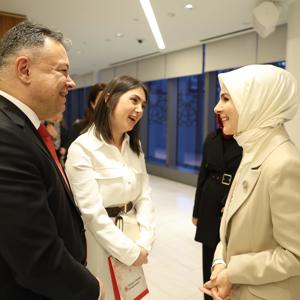 Bakanımız Göktaş: "Türkiye olarak iş hayatında güçlendiren politikalarla kadınları desteklemeye gayret ediyoruz" - fotoğraf 6