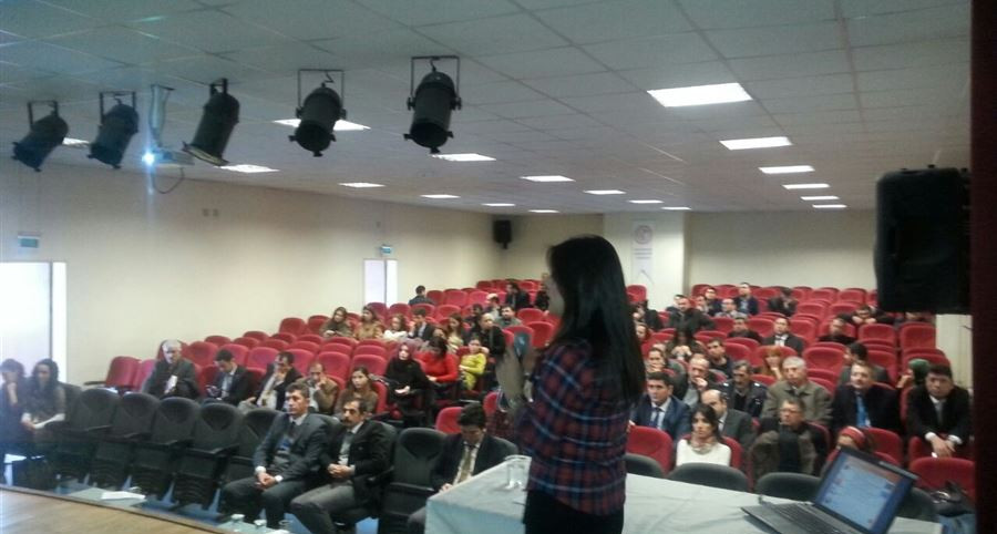 İstanbul’da Aile Eğitimi Programı kapsamında 60 kişiye “Madde Bağımlılığından Korunma” semineri verildi.