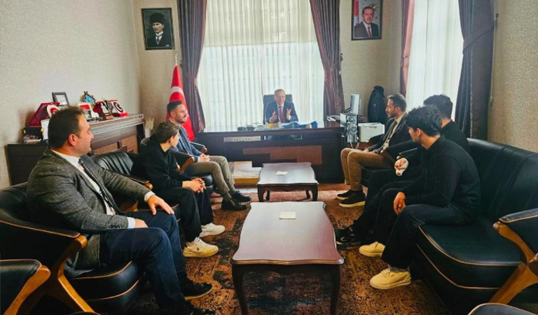 Rol-model Etkinlikleri Kapsamında Vali Yardımcımız Sayın Dr. Ali Yılmaz Makamında Ziyaret Edildi.