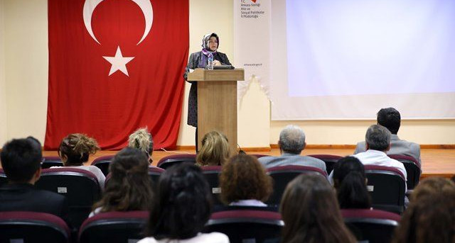 Bakan Gürcan Sosyal Çalışmacılarla ASDEP'i görüştü