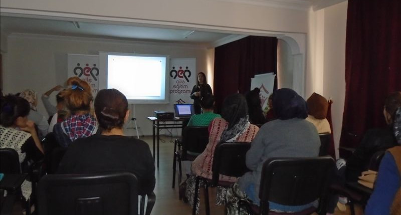 Edirne’de “Okul ve Aile” konulu eğitim verildi.