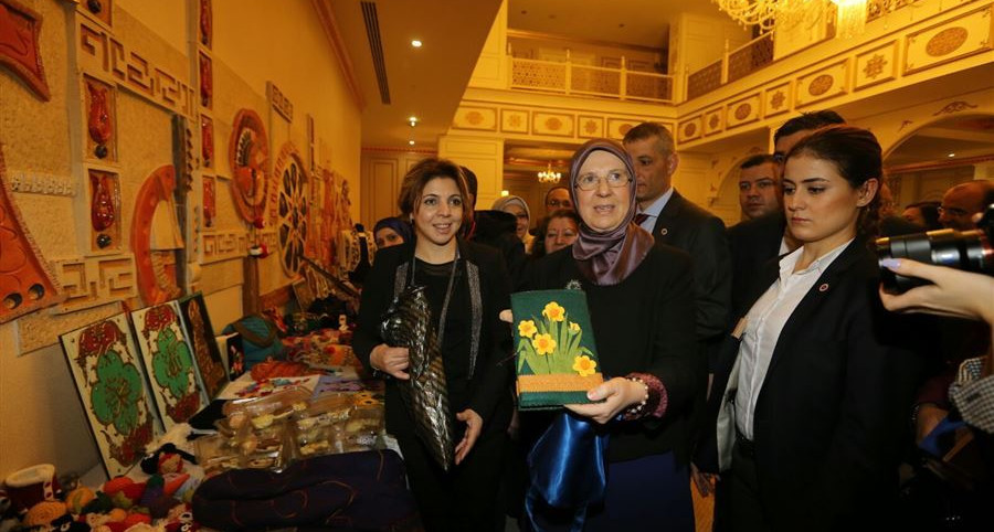 "Bütüncül çalışmalarla Suriyeli mültecilerin ekonomiye, sosyal ve kültürel hayata uyum süreci hızlanacak"