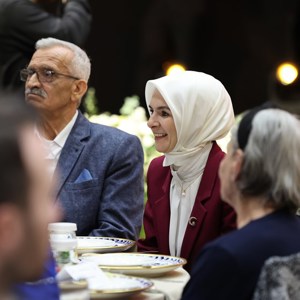 Aile ve Sosyal Hizmetler Bakanımız Göktaş, Darülaceze Sosyal Yaşam Şehri'ndeki iftar programında konuştu - fotoğraf 5