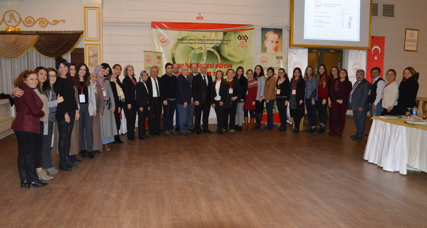 “Evlilik Öncesi Eğitim 2017-2018 Yaygınlaştırma Projesi” kapsamında Balıkesir’de istişare toplantısı ve eğitici eğitimi düzenlendi