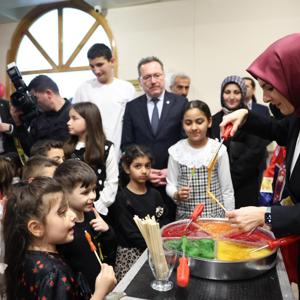 Aile ve Sosyal Hizmetler Bakanımız Göktaş, Kastamonu'da koruyucu ailelerle iftarda buluştu - fotoğraf 3