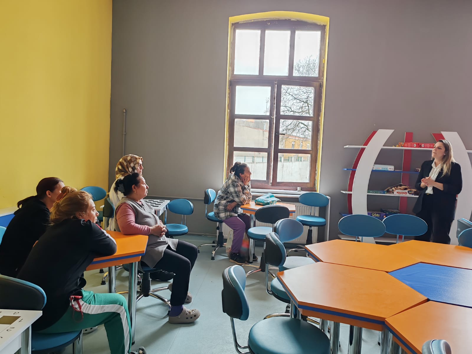 Aile Yılında “Okul ve Aile” konulu eğitimler düzenlendi.