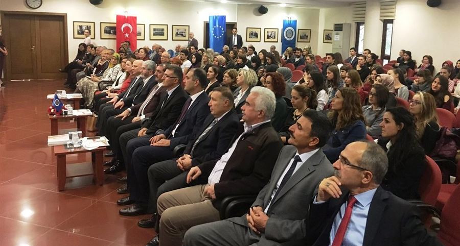 Yaşlı Bakım Hizmetlerinde Kapasite Geliştirme: İnovatif Yaklaşımlar ve İyi Model Arayışları Üzerine Tartışmalar Konferansı